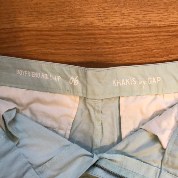 Gap boyfriend roll-up shorts - Picture 2 of 3